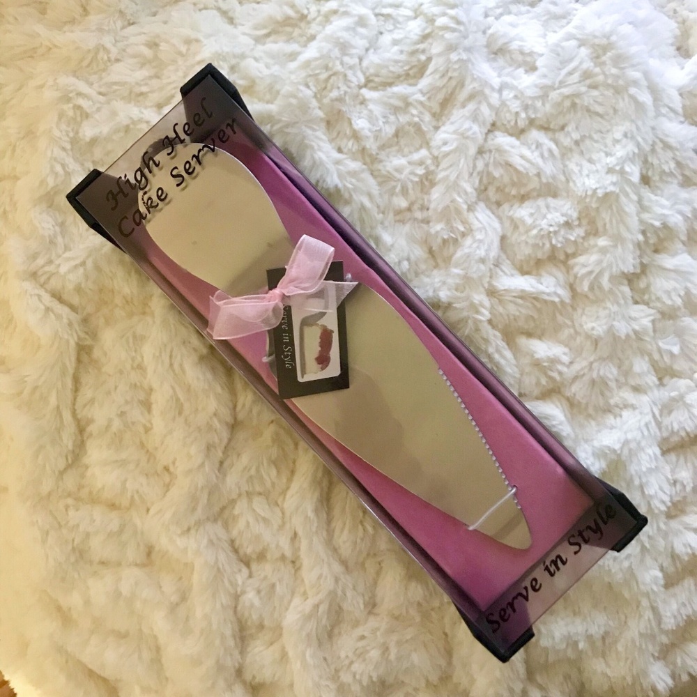NIB Silver High Heel Cake Server